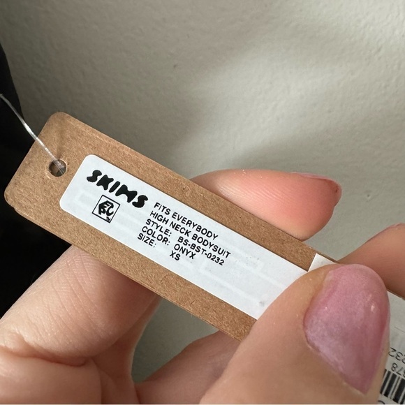 NWT SKIMS FITS EVERYBODY HIGH NECK BODYSUIT XS - Picture 6 of 7